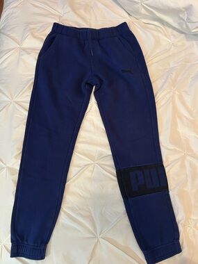 Puma Boys' Deep Navy Blue Logo Jogger Sweatpants. Size youth small.
